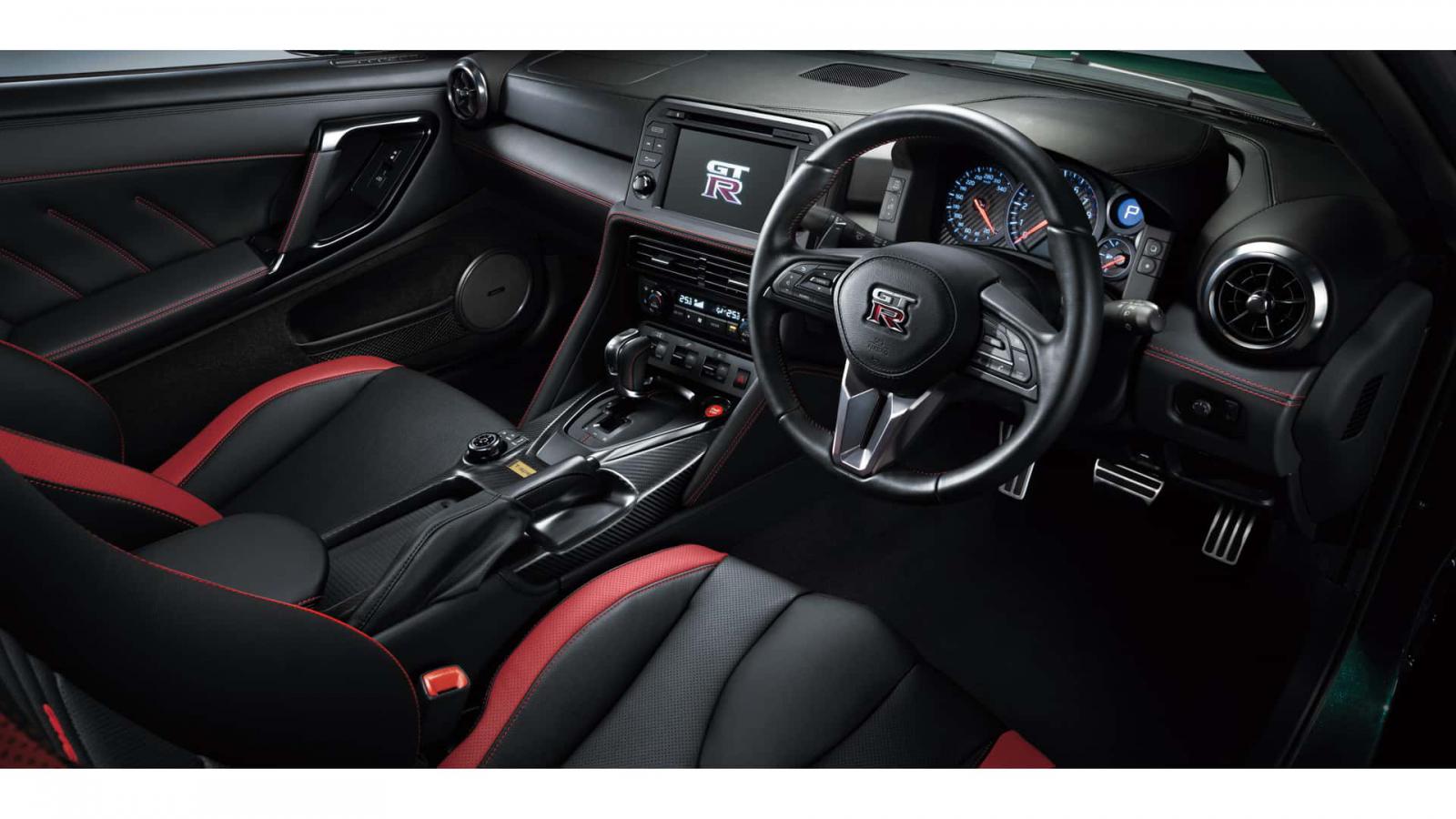 Το νεότερο Nissan GT-R έκανε πρεμιέρα με μικρές αλλαγές